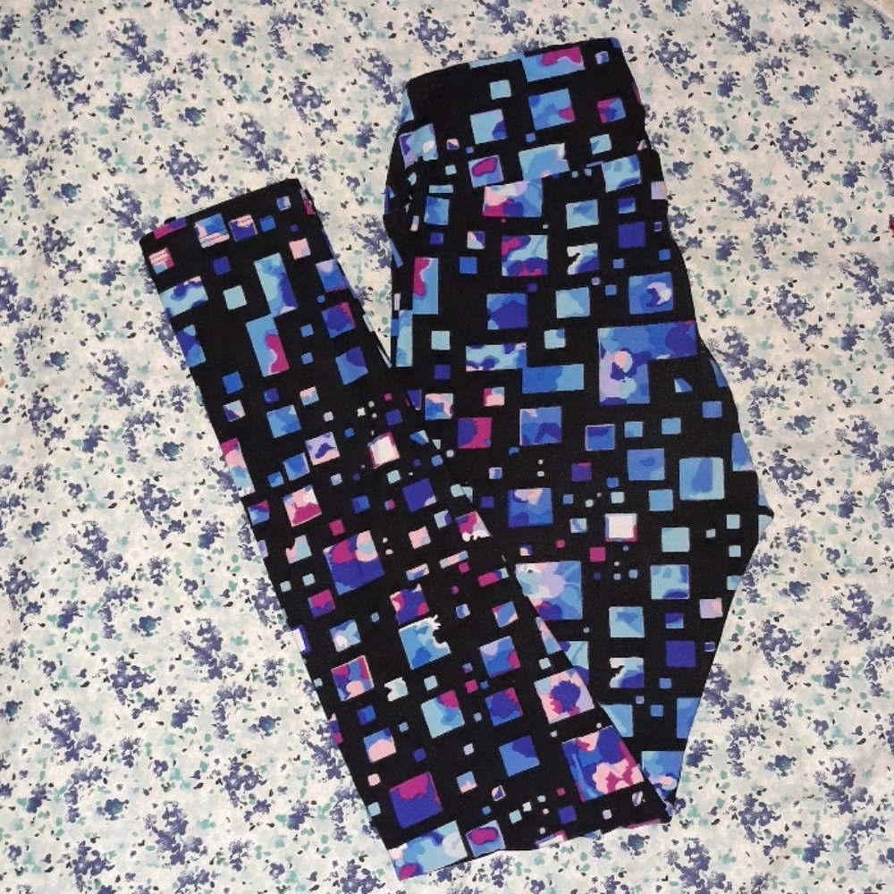 Lularoe legging blue square One size